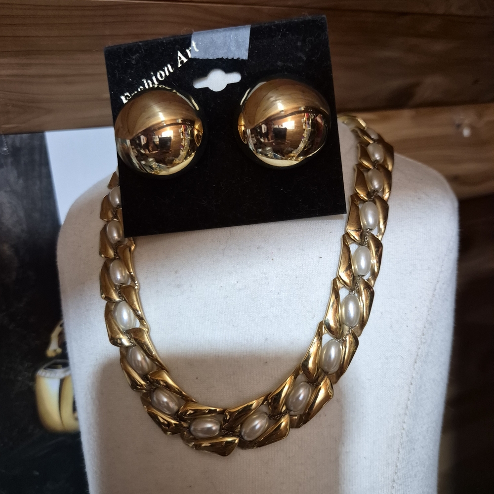 Very Rare Napier Gold-Tone Pearl Link Necklace with Dome Earrings